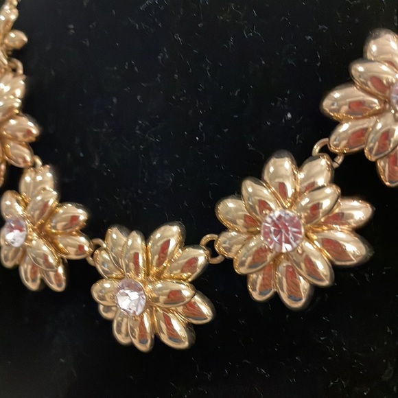 Charter Club Gold Tone Flower Floral Costume Statement Necklace - Picture 2 of 4